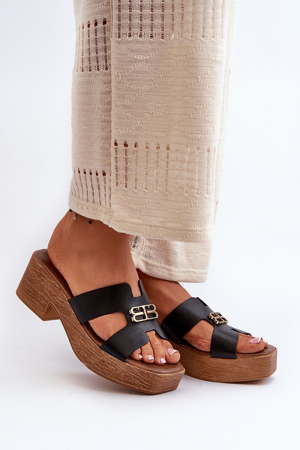 Flip-flops model 198267